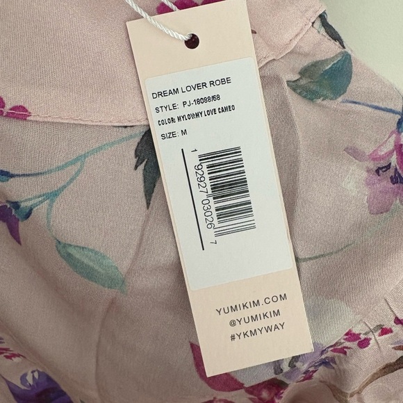 New with tags YUMI KIM floral robe size M - Picture 4 of 8